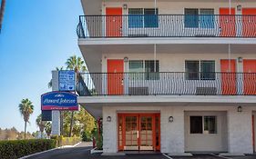 Howard Johnson By Wyndham San Diego Hotel Circle